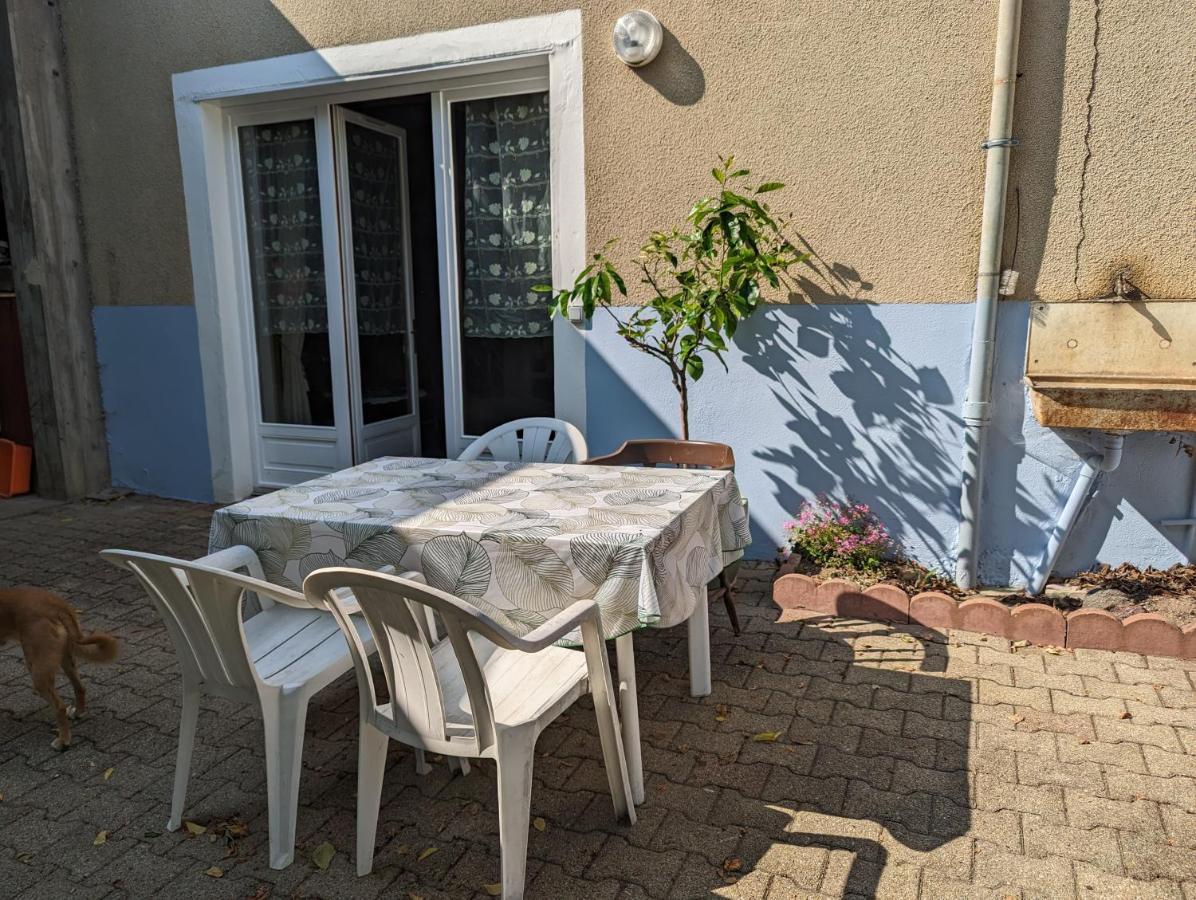 Domaine Viticole Philippe Deschamps Bed & Breakfast Beaujeu  Екстериор снимка